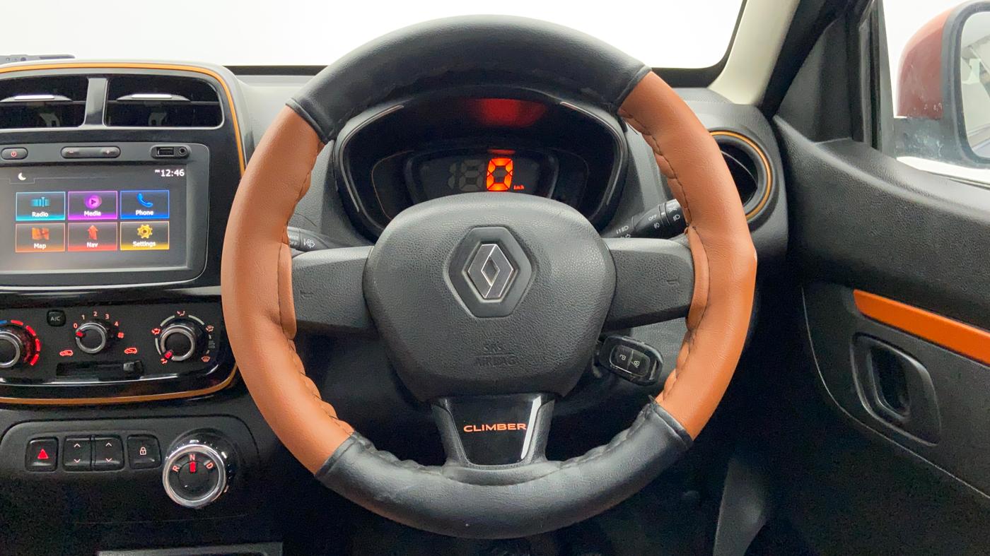 2017 Renault Kwid CLIMBER 1.0 AT, Petrol, Automatic, 30,361 km, Steering Wheel