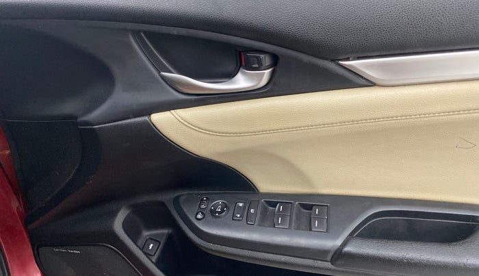 2019 Honda Civic 1.6L I-DTEC VX MT, Diesel, Manual, 78,454 km, Driver Side Door Panels Control