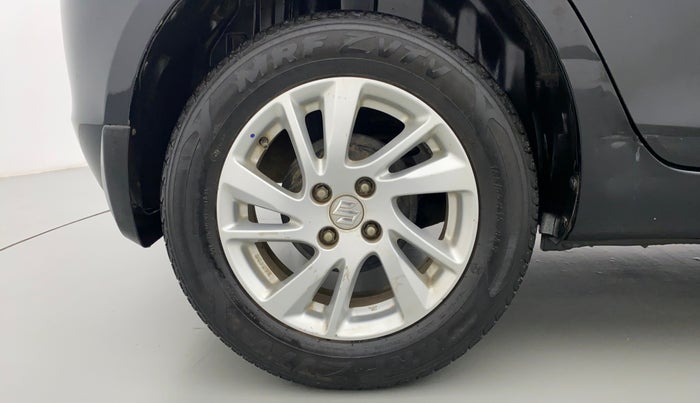 2013 Maruti Swift ZXI D, Petrol, Manual, 60,389 km, Right Rear Wheel