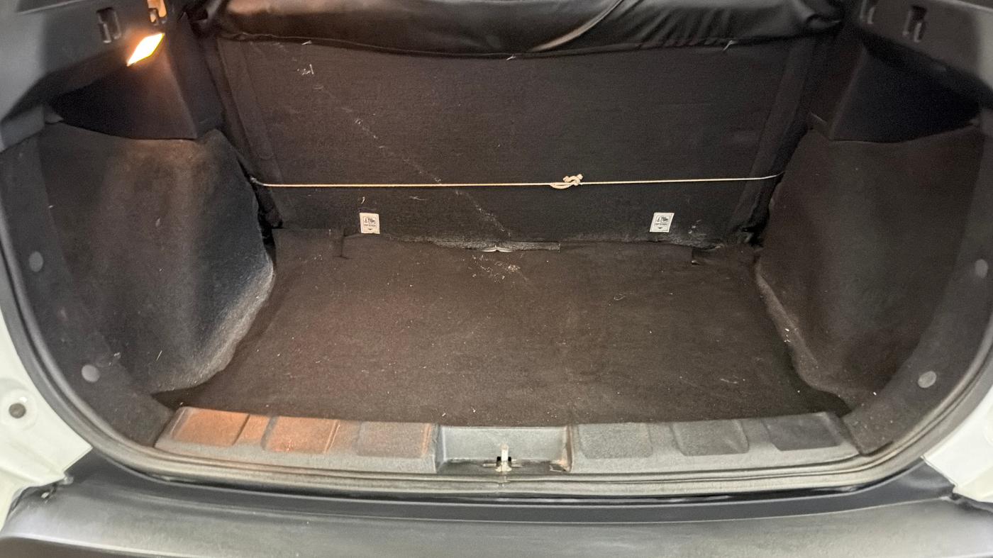 2021 Tata NEXON XM SUNROOF PETROL, Petrol, Manual, 24,527 km, Boot Inside