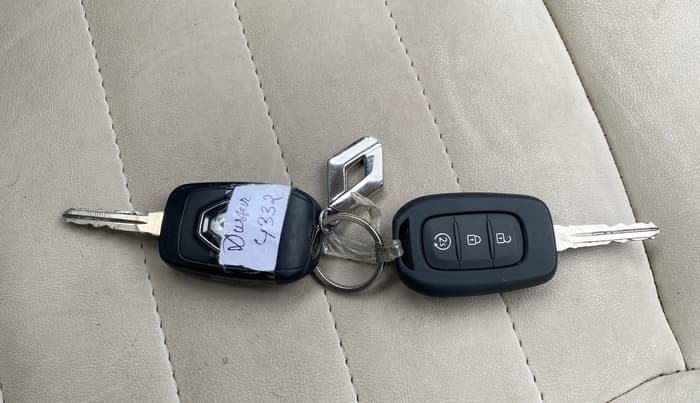 2021 Renault Duster RXZ 1.3 TURBO PETROL MT, Petrol, Manual, 2,544 km, Key Close Up