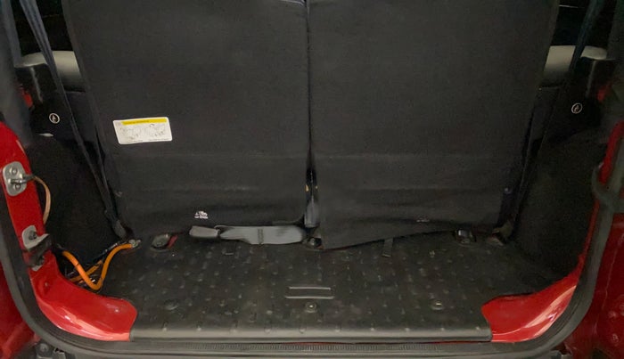 2022 Mahindra Thar LX HARD TOP 4WD MT, Diesel, Manual, 47,433 km, Boot Inside