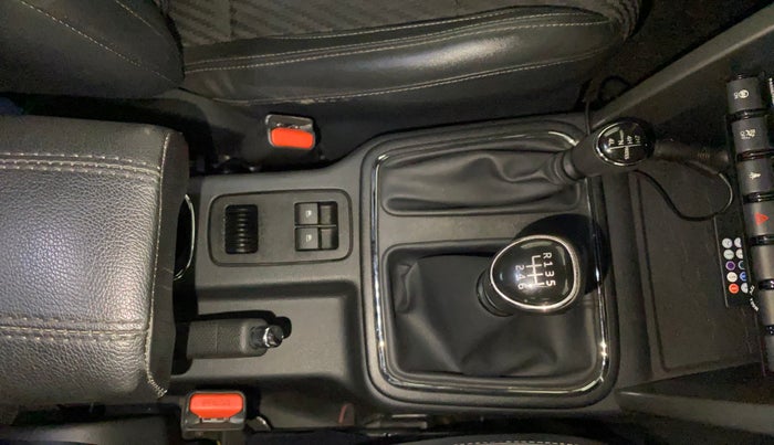 2022 Mahindra Thar LX HARD TOP 4WD MT, Diesel, Manual, 47,433 km, Gear Lever