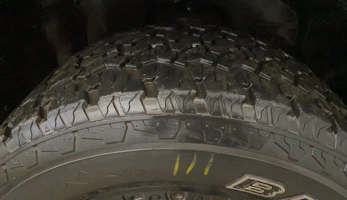 2022 Mahindra Thar LX HARD TOP 4WD MT, Diesel, Manual, 47,433 km, Right Front Tyre Tread