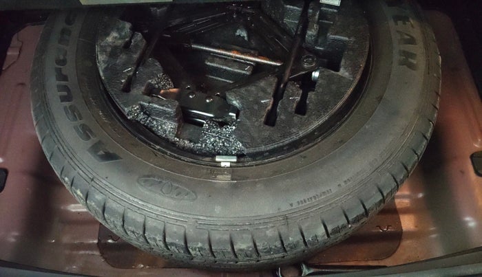 2017 Hyundai Creta SX PLUS 1.6 DIESEL, Diesel, Manual, 1,20,845 km, Spare Tyre