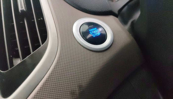 2017 Hyundai Creta SX PLUS 1.6 DIESEL, Diesel, Manual, 1,20,845 km, Keyless Start/ Stop Button