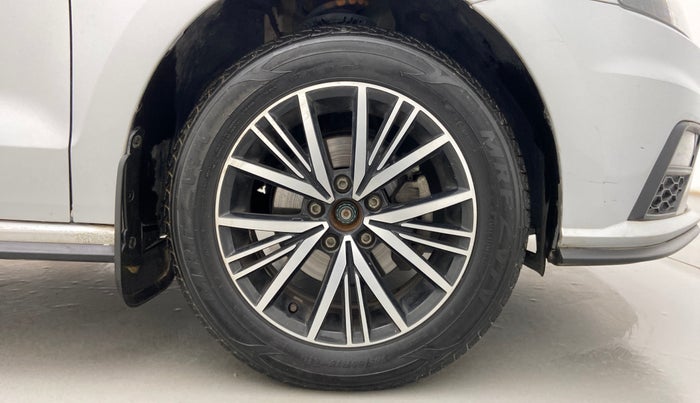 2021 Volkswagen Vento HIGHLINE 1.0L TSI AT, Petrol, Automatic, 16,565 km, Right Front Wheel