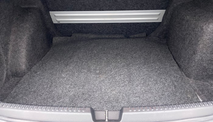 2021 Volkswagen Vento HIGHLINE 1.0L TSI AT, Petrol, Automatic, 16,565 km, Boot Inside