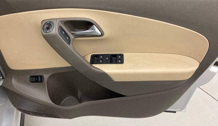 2021 Volkswagen Vento HIGHLINE 1.0L TSI AT, Petrol, Automatic, 16,565 km, Driver Side Door Panels Control
