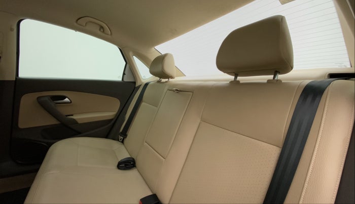 2021 Volkswagen Vento HIGHLINE 1.0L TSI AT, Petrol, Automatic, 16,565 km, Right Side Rear Door Cabin