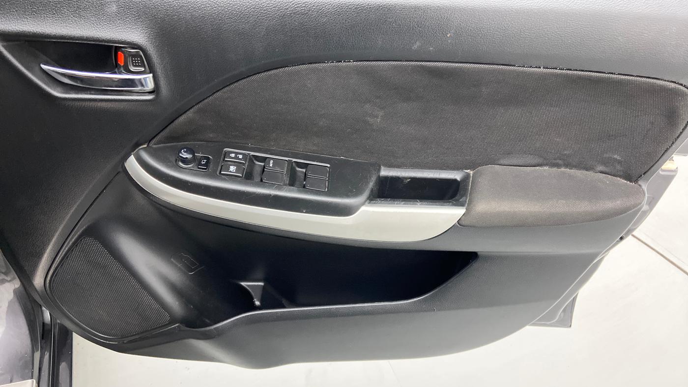 2016 Maruti Baleno DELTA PETROL 1.2, Petrol, Manual, 89,422 km, Driver Side Door Panels Control
