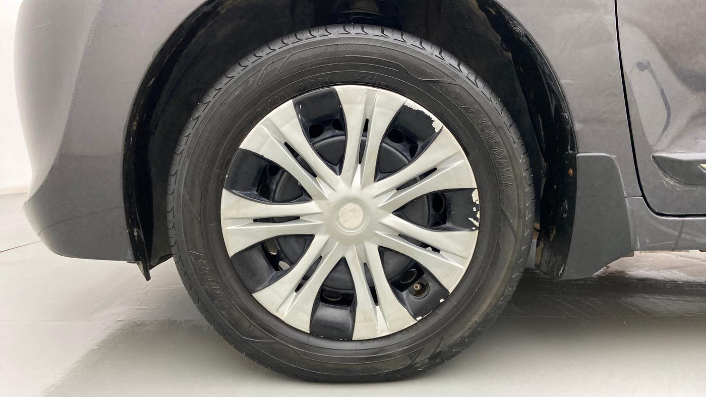2016 Maruti Baleno DELTA PETROL 1.2, Petrol, Manual, 89,422 km, Left Front Wheel