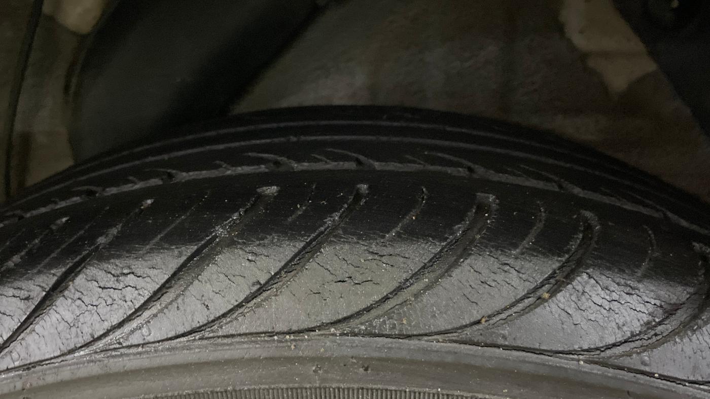2013 Hyundai i20 SPORTZ 1.2, Petrol, Manual, 87,241 km, Left Rear Tyre Tread