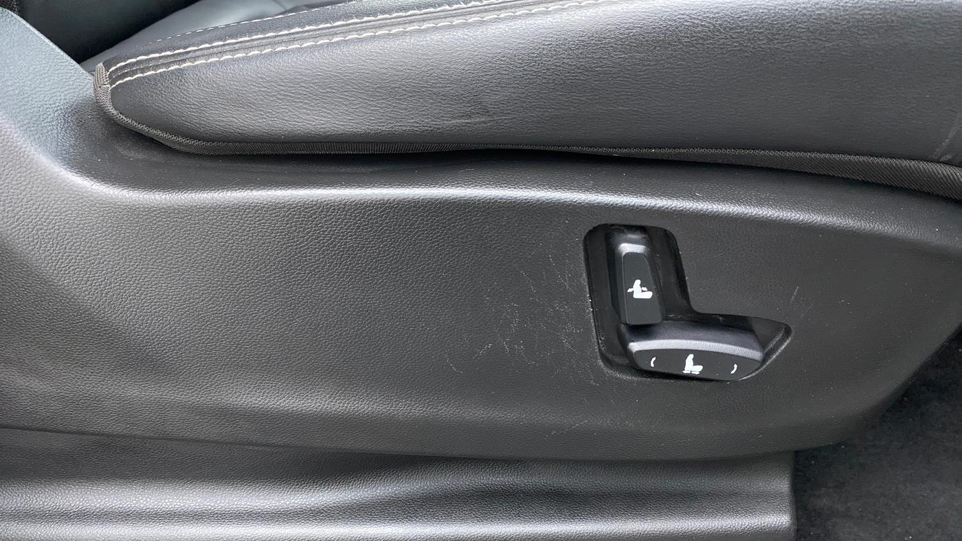 2019 MG HECTOR SHARP DCT PETROL, CNG, Automatic, 58,575 km, Driver Side Adjustment Panel