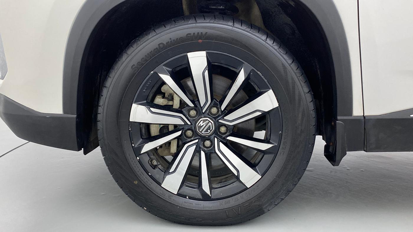 2019 MG HECTOR SHARP DCT PETROL, CNG, Automatic, 58,575 km, Left Front Wheel