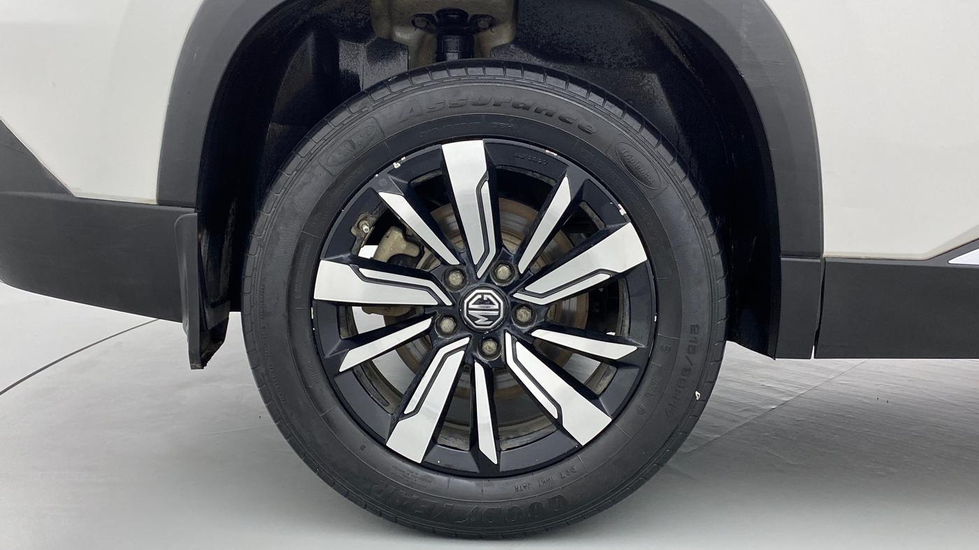 2019 MG HECTOR SHARP DCT PETROL, CNG, Automatic, 58,575 km, Right Rear Wheel