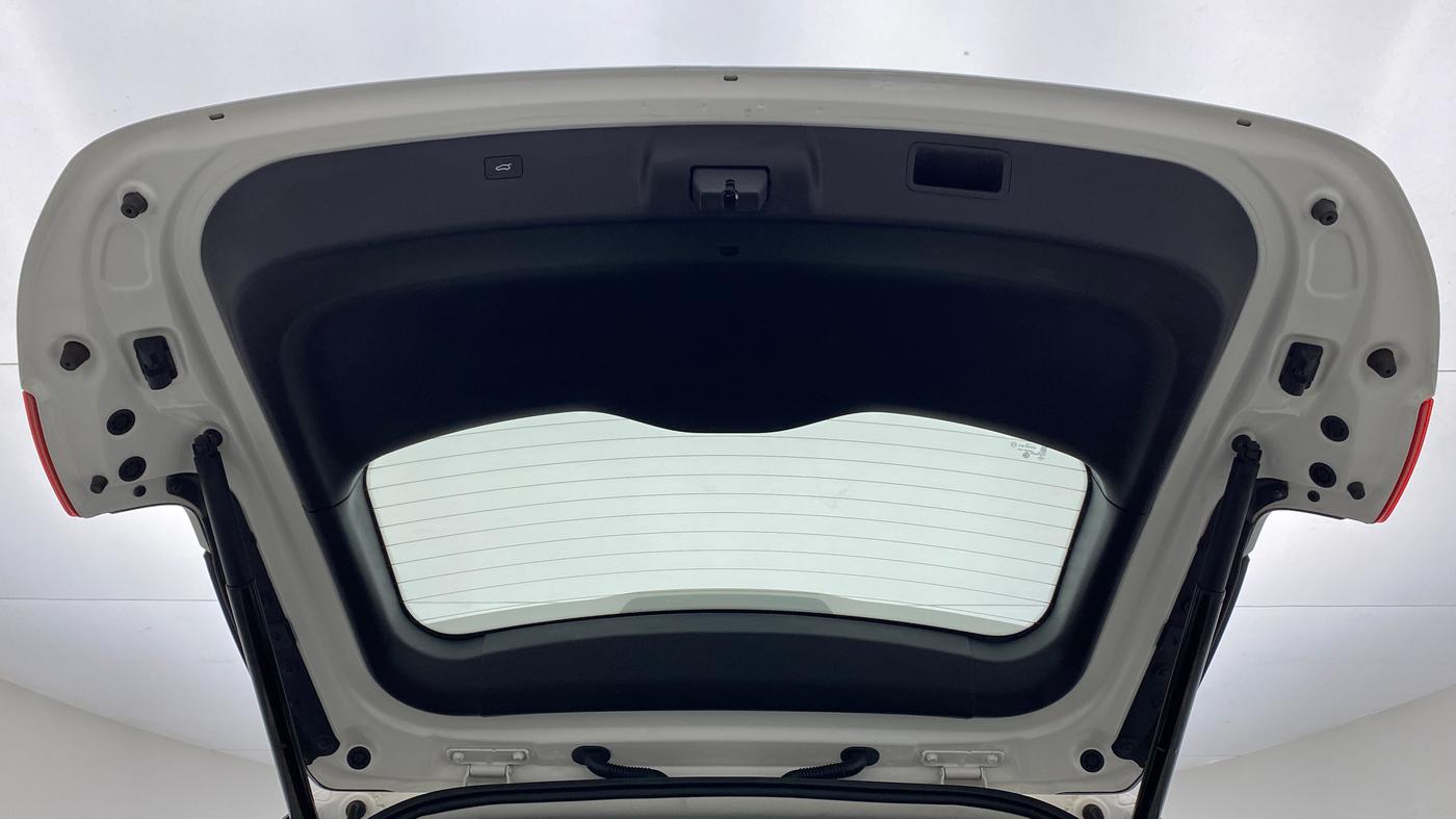 2019 MG HECTOR SHARP DCT PETROL, CNG, Automatic, 58,575 km, Boot Door Open