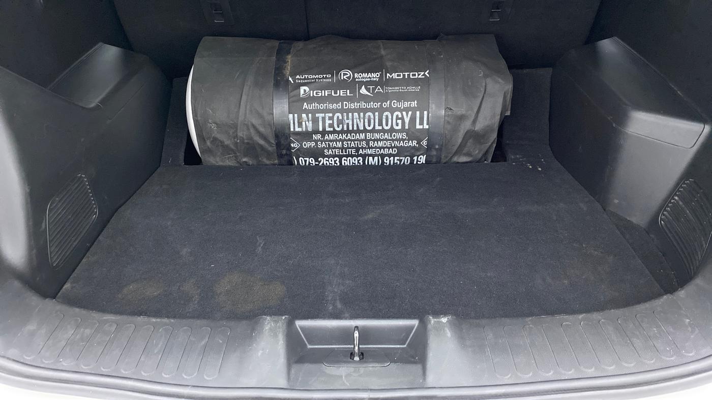 2019 MG HECTOR SHARP DCT PETROL, CNG, Automatic, 58,575 km, Boot Inside