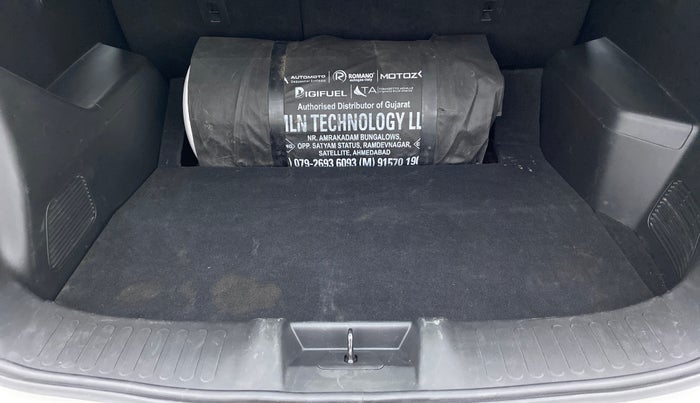 2019 MG HECTOR SHARP DCT PETROL, CNG, Automatic, 58,575 km, Boot Inside