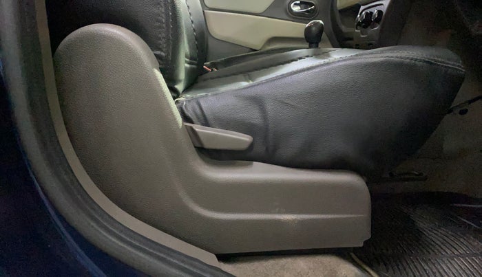 2015 Renault Lodgy 110 PS RXZ 7 STR, Diesel, Manual, 85,293 km, Driver Side Adjustment Panel