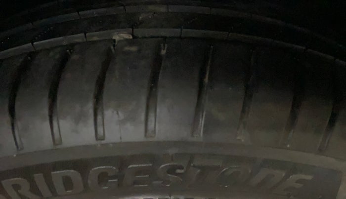 2015 Renault Lodgy 110 PS RXZ 7 STR, Diesel, Manual, 85,293 km, Right Front Tyre Tread