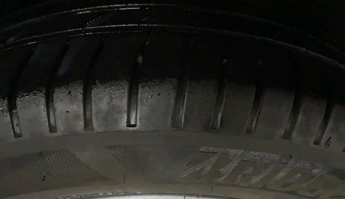 2015 Renault Lodgy 110 PS RXZ 7 STR, Diesel, Manual, 85,293 km, Right Rear Tyre Tread