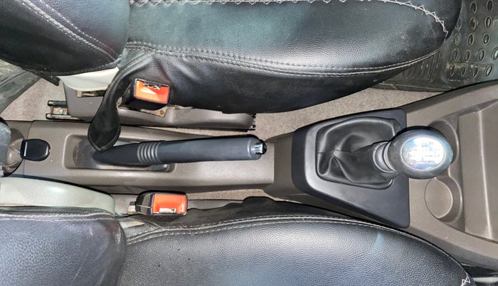 2015 Renault Lodgy 110 PS RXZ 7 STR, Diesel, Manual, 85,293 km, Gear Lever