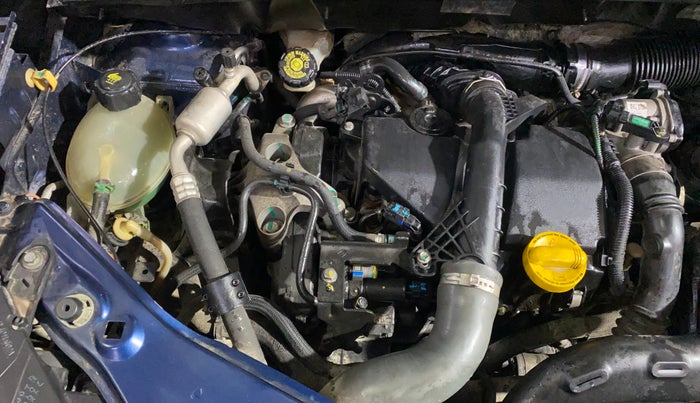 2015 Renault Lodgy 110 PS RXZ 7 STR, Diesel, Manual, 85,293 km, Engine View - Right