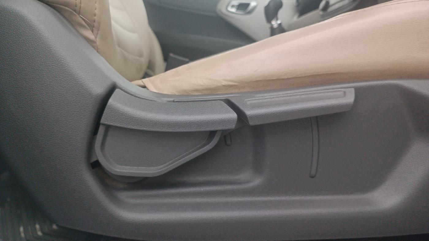 2020 Hyundai GRAND I10 NIOS SPORTZ 1.2 KAPPA VTVT, Petrol, Manual, 60,412 km, Driver Side Adjustment Panel