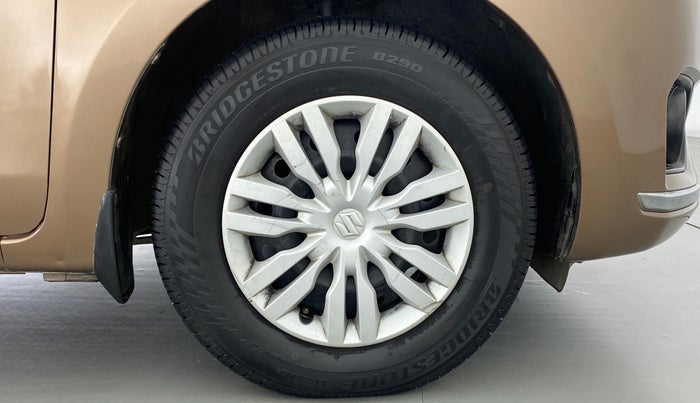 2017 Maruti Dzire VDI, Diesel, Manual, 88,493 km, Right Front Wheel