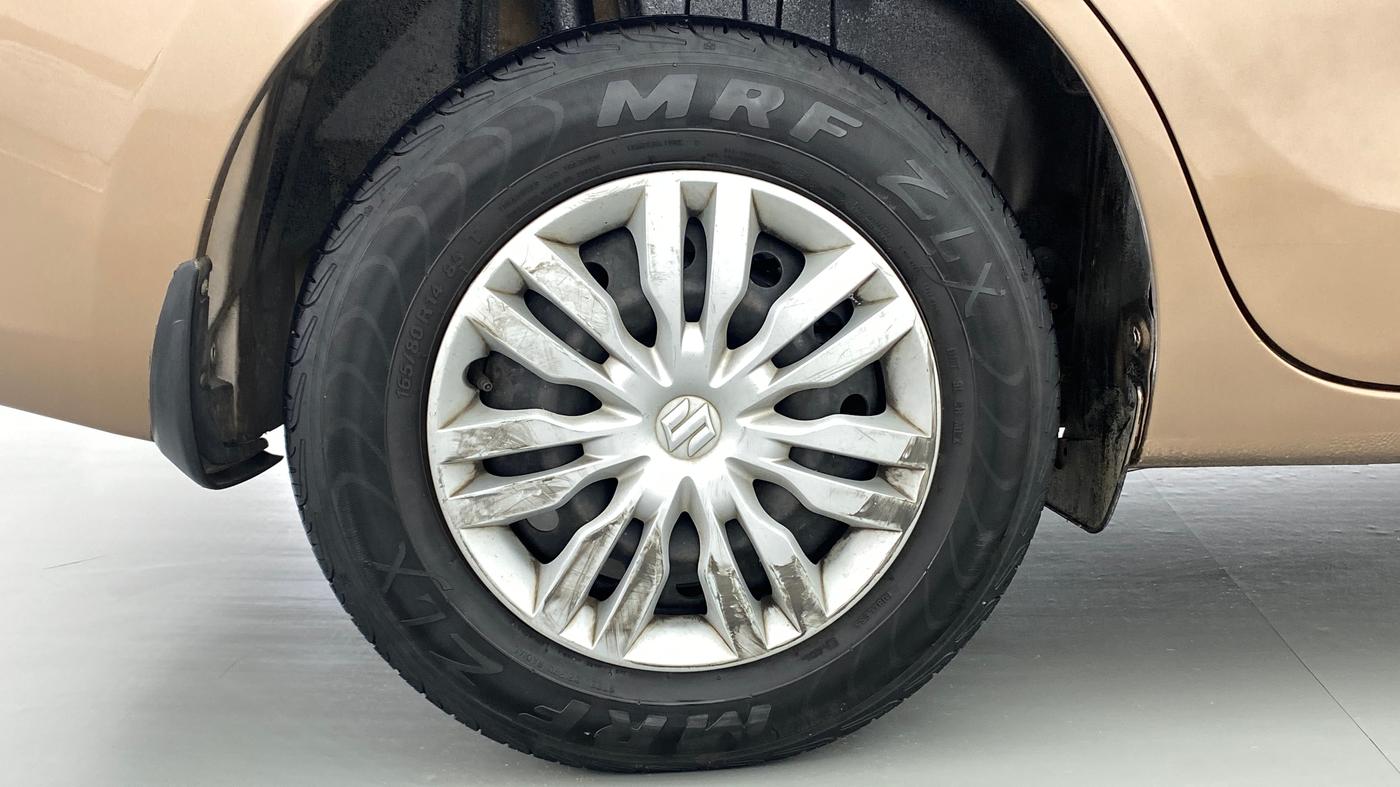 2017 Maruti Dzire VDI, Diesel, Manual, 88,493 km, Right Rear Wheel