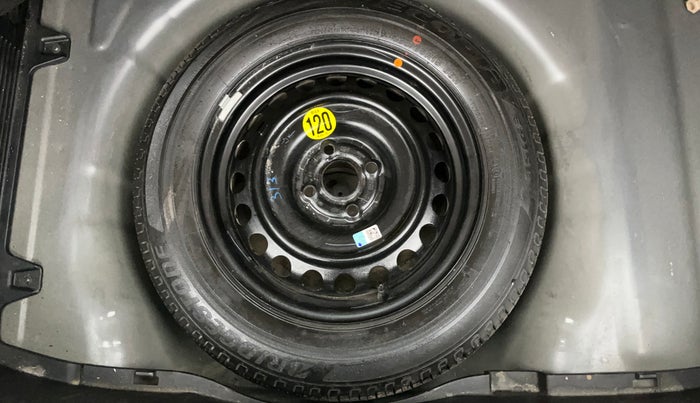 2022 Hyundai NEW I20 SPORTZ 1.2 MT, Petrol, Manual, 38,795 km, Spare Tyre