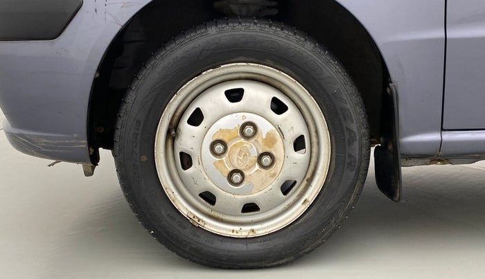 2011 Hyundai Santro Xing GL PLUS, Petrol, Manual, 79,501 km, Left Front Wheel