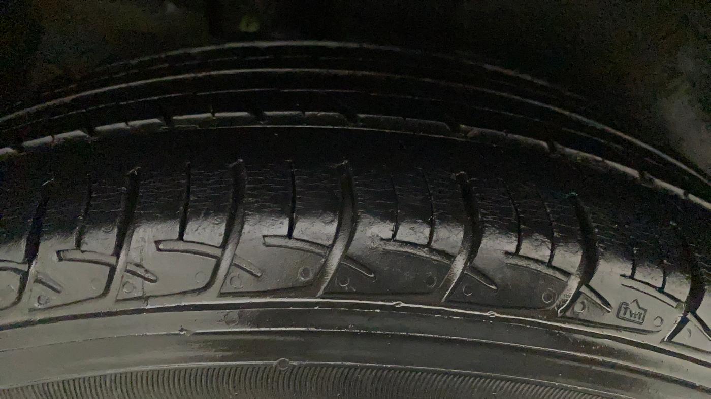 2015 Maruti Ertiga ZXI, Petrol, Manual, 48,427 km, Right Rear Tyre Tread