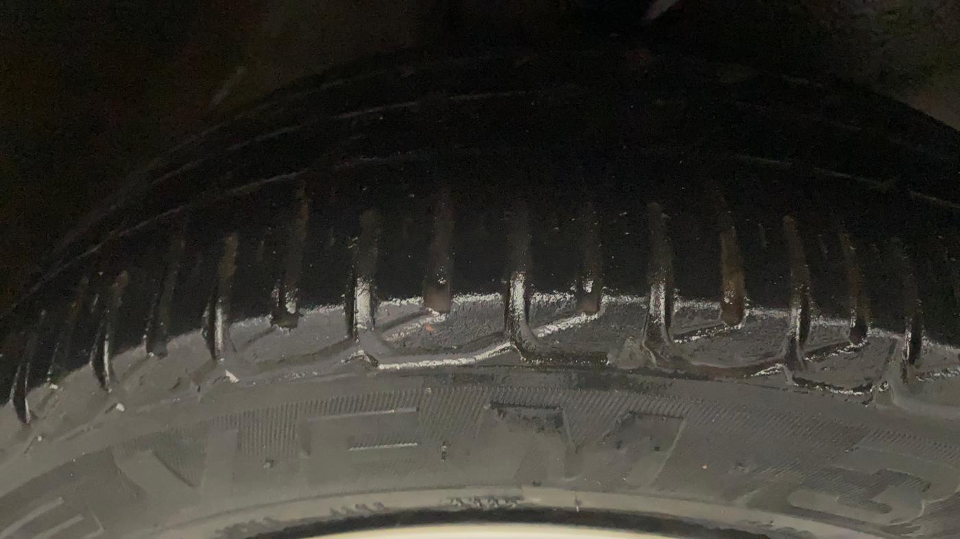 2016 Maruti Alto K10 VXI AMT, Petrol, Automatic, 67,618 km, Right Front Tyre Tread