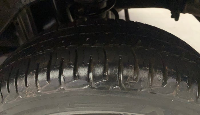 2016 Maruti Alto K10 VXI AMT, Petrol, Automatic, 67,618 km, Left Rear Tyre Tread