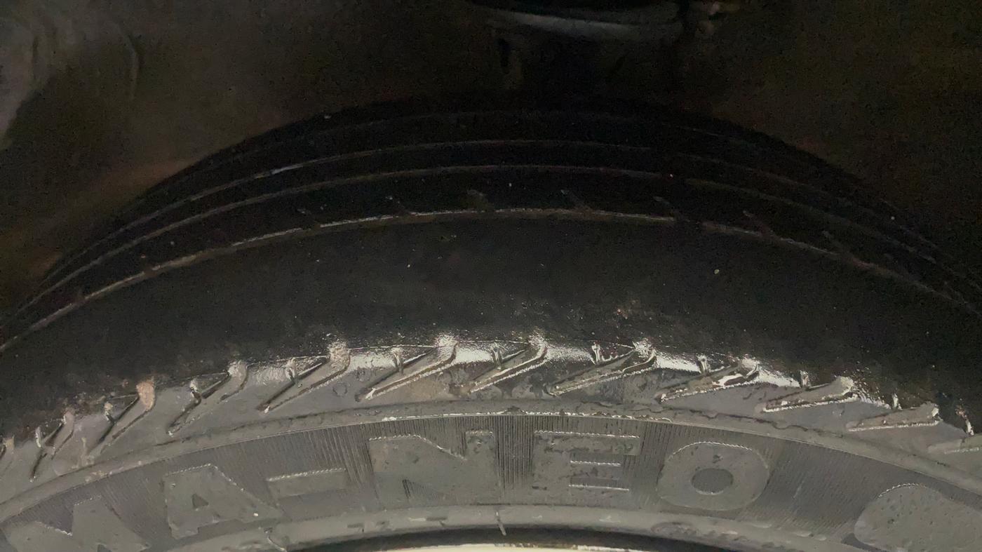 2016 Maruti Alto K10 VXI AMT, Petrol, Automatic, 67,618 km, Left Front Tyre Tread