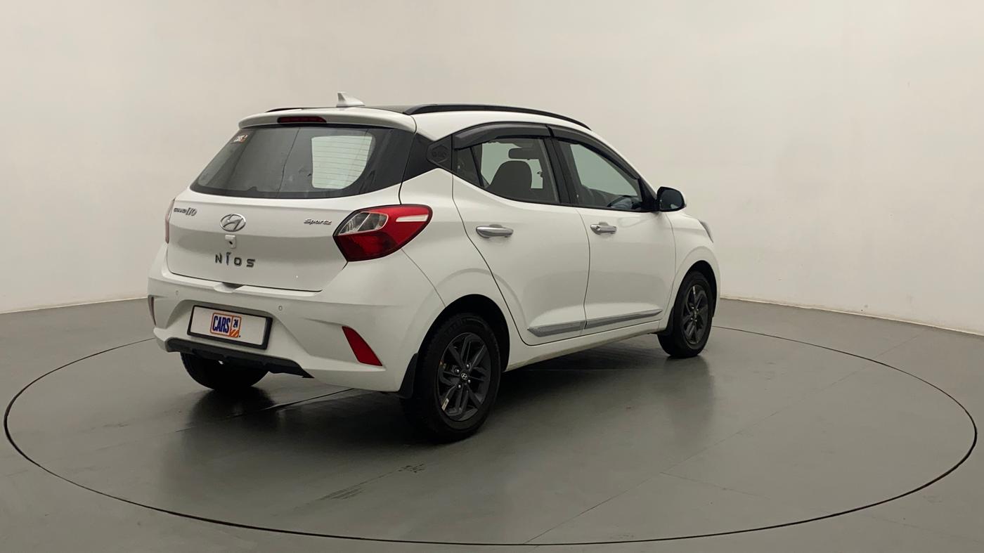 2022 Hyundai GRAND I10 NIOS SPORTZ 1.2 KAPPA VTVT CNG, CNG, Manual, 28,444 km, Right Back Diagonal