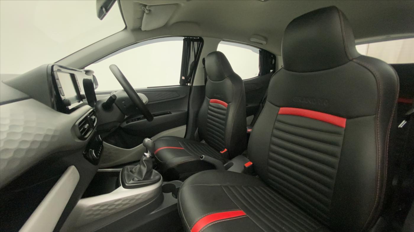 2022 Hyundai GRAND I10 NIOS SPORTZ 1.2 KAPPA VTVT CNG, CNG, Manual, 28,444 km, Right Side Front Door Cabin