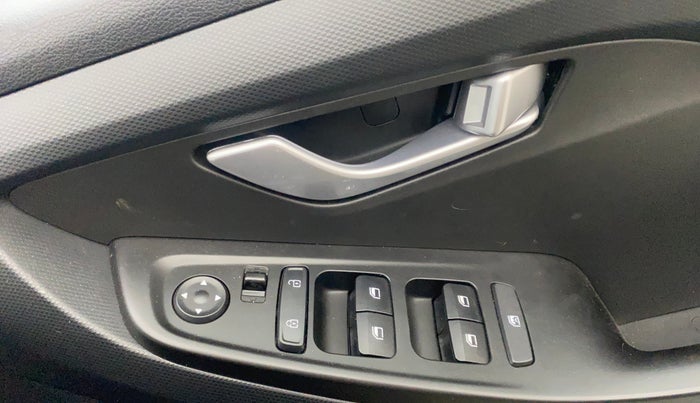 2023 Hyundai Creta S PLUS KNIGHT 1.5 PETROL, Petrol, Manual, 4,390 km, Driver Side Door Panels Control