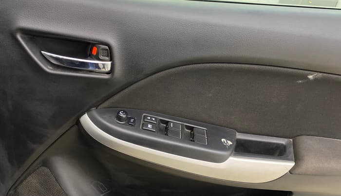 2017 Maruti Baleno ALPHA PETROL 1.2, Petrol, Manual, 72,860 km, Driver Side Door Panels Control