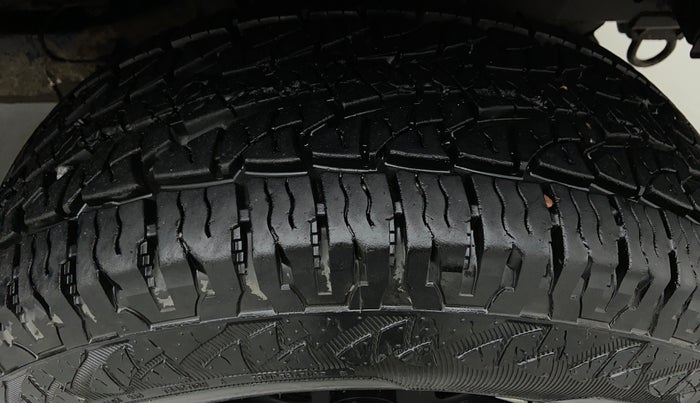 2017 Mahindra Thar CRDE 4X4 BS IV, Diesel, Manual, 19,937 km, Right Front Tyre Tread