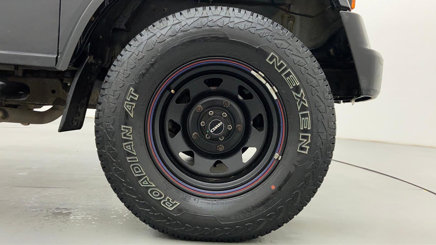 2017 Mahindra Thar CRDE 4X4 BS IV, Diesel, Manual, 19,937 km, Right Front Wheel