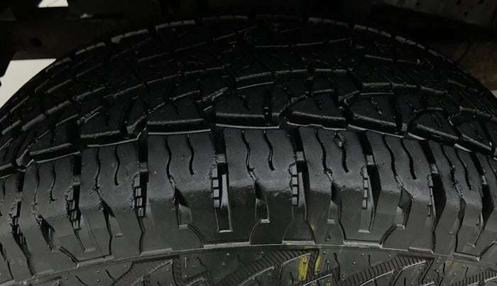 2017 Mahindra Thar CRDE 4X4 BS IV, Diesel, Manual, 19,937 km, Left Front Tyre Tread