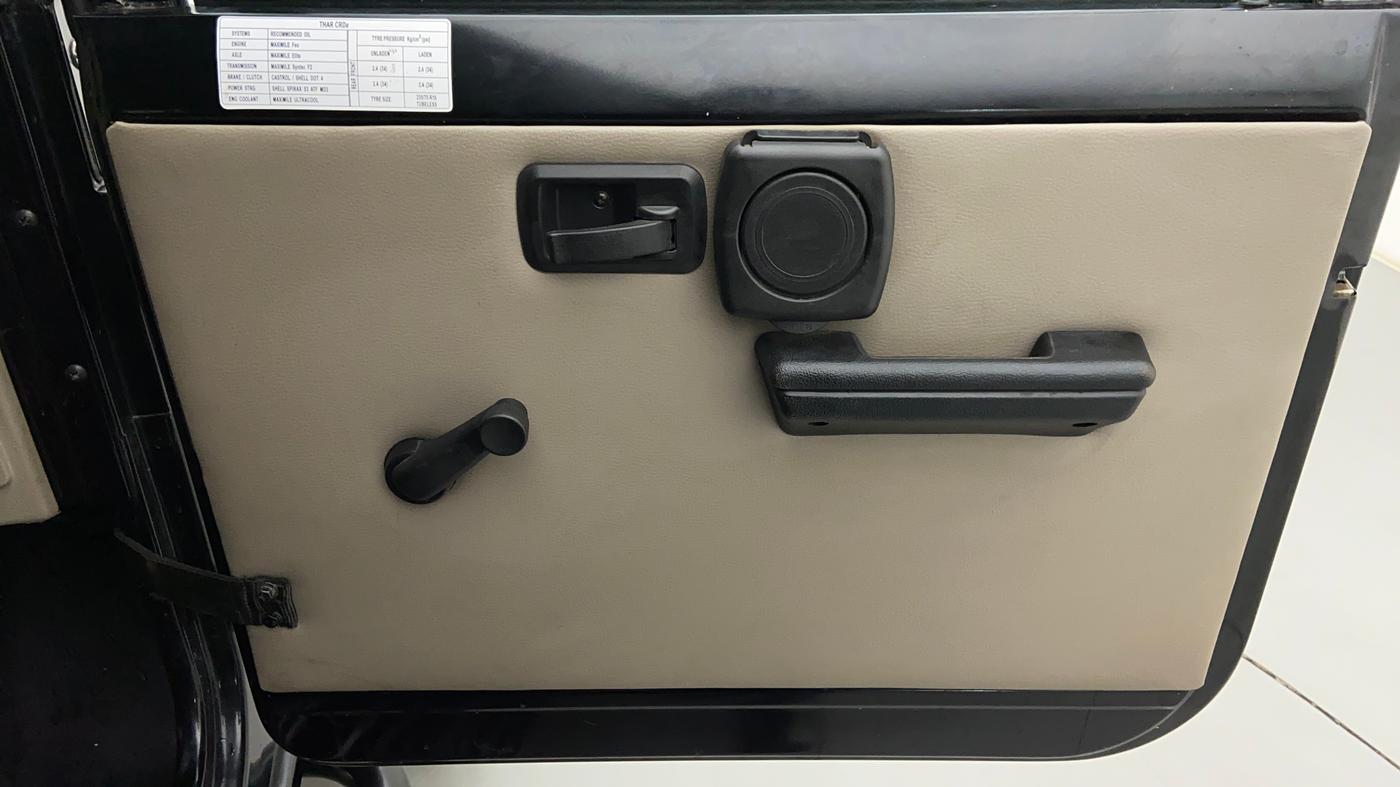 2017 Mahindra Thar CRDE 4X4 BS IV, Diesel, Manual, 19,937 km, Driver Side Door Panels Control