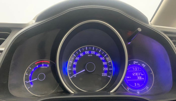 2015 Honda Jazz 1.5L I-DTEC VX, Diesel, Manual, 1,22,998 km, Odometer Image