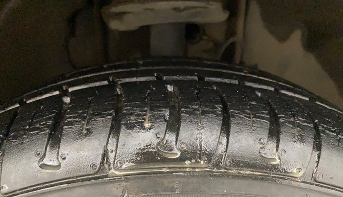 2018 Tata Tiago XZ PETROL, Petrol, Manual, 22,113 km, Right Front Tyre Tread