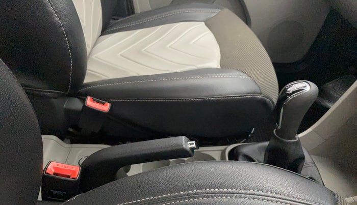 2018 Tata Tiago XZ PETROL, Petrol, Manual, 22,113 km, Gear Lever