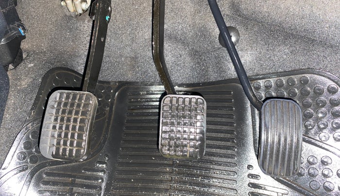 2018 Tata Tiago XZ PETROL, Petrol, Manual, 22,113 km, Pedals