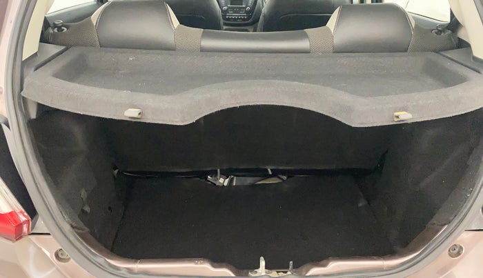 2018 Tata Tiago XZ PETROL, Petrol, Manual, 22,113 km, Boot Inside